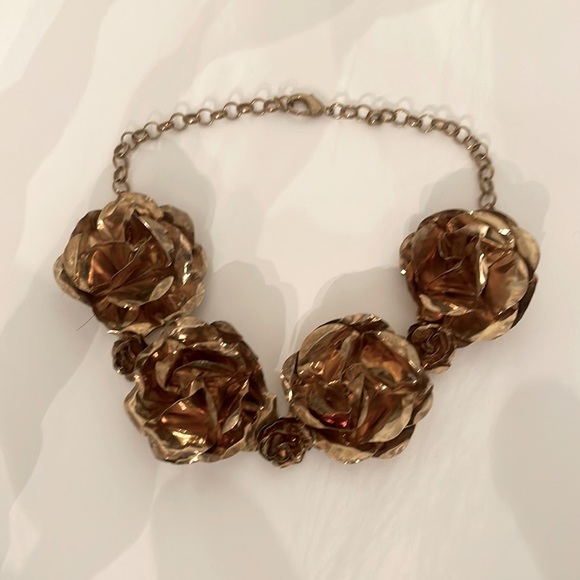 Daniel Espinoza Jewelry - Daniel Espinosa jewelry. Each Rose is handcrafted. Metal Base. Gold-Plated